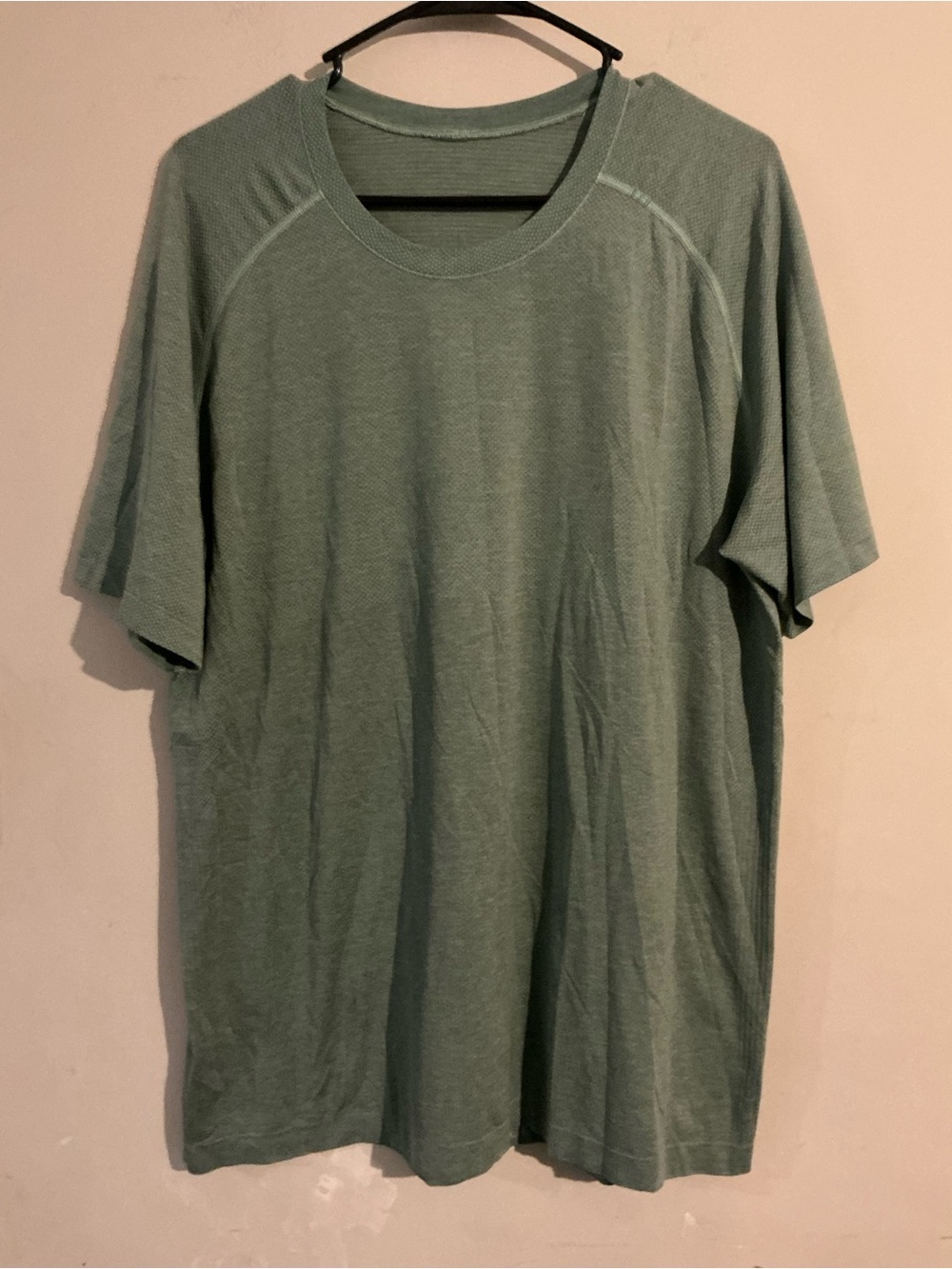 lululemon athletica Men's Crew Tee in Sage Green